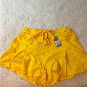 Light Flowy Shorts! #NWT